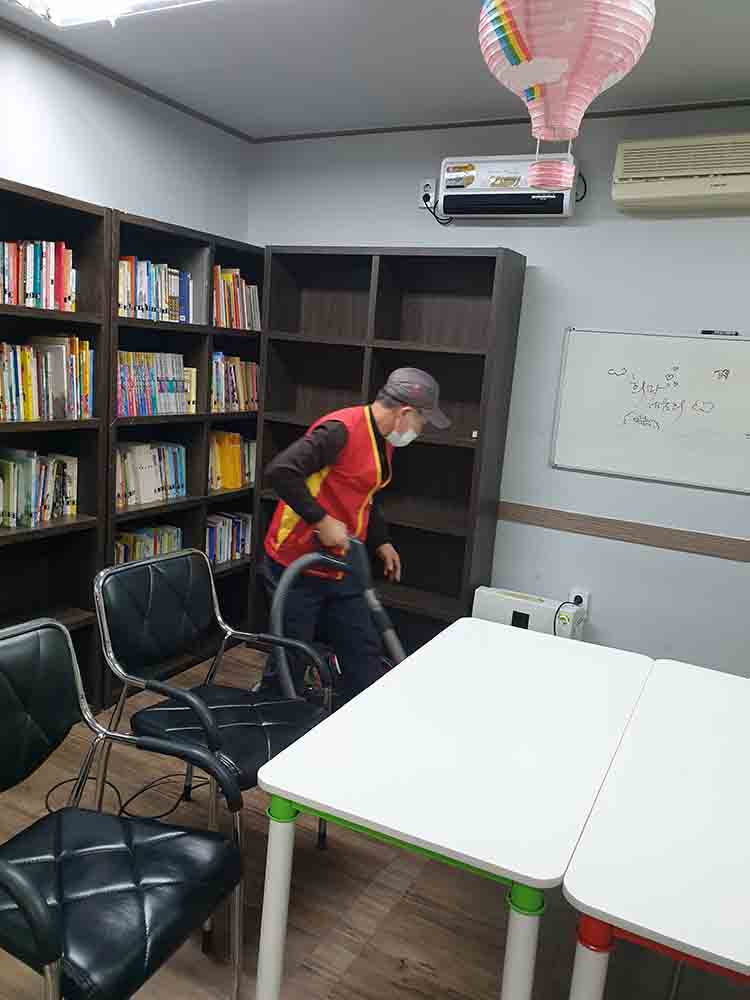 323.jpg